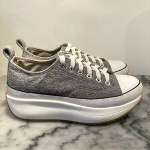 Madden Girl Shoes Womens 8.5 Chunky Platform Sneakers Gray Low-Top Winner